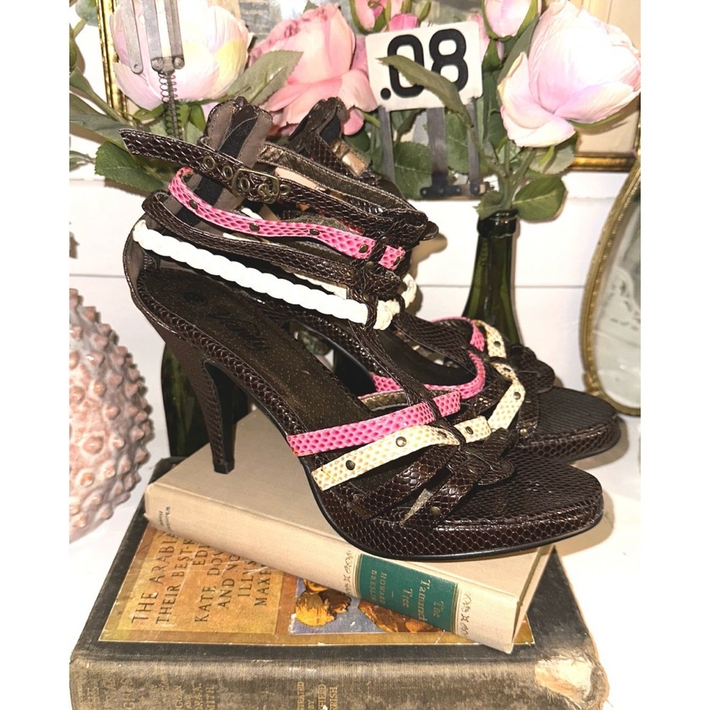 Vanity heels